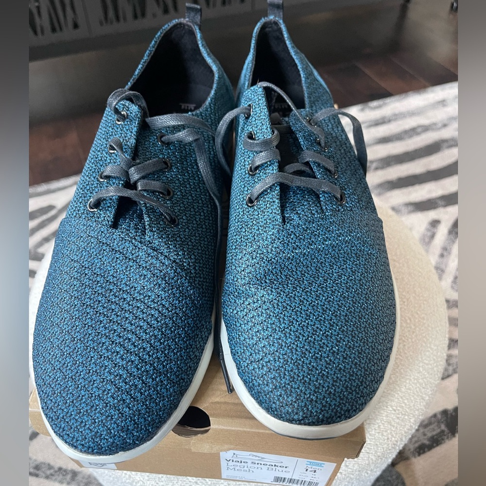 Toms Men's Textured Blue Sneakers